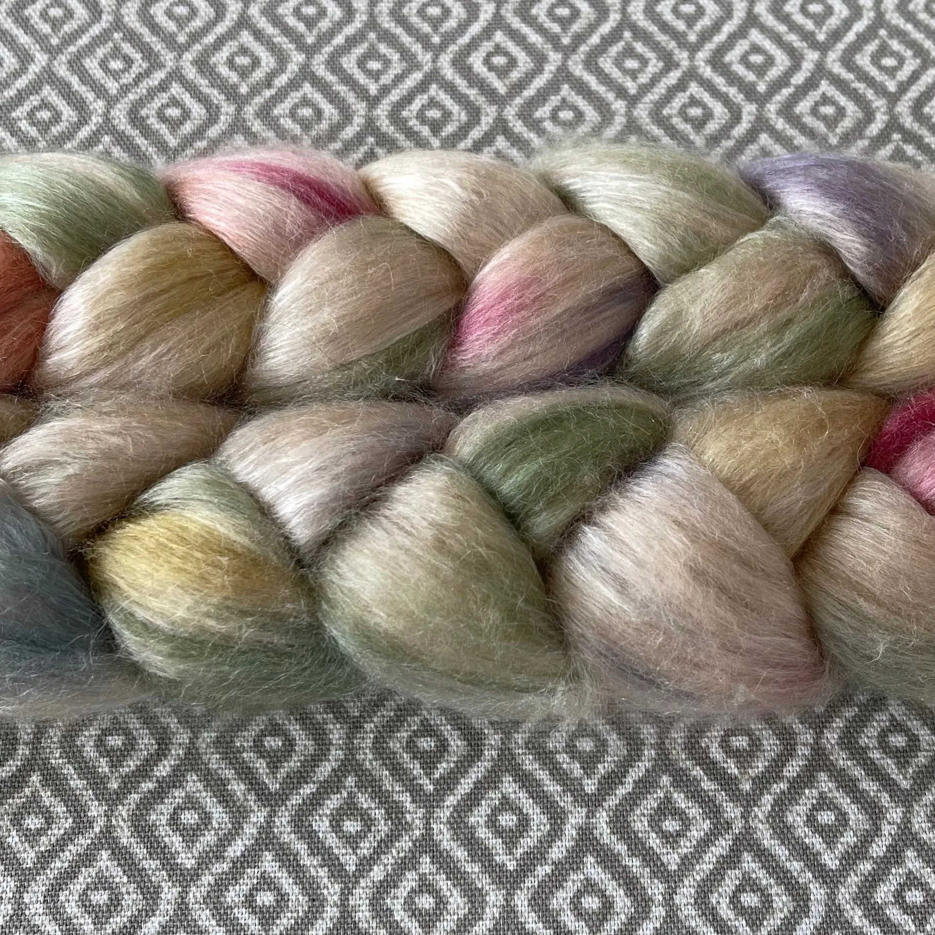 Camel Silk Roving - Diamond