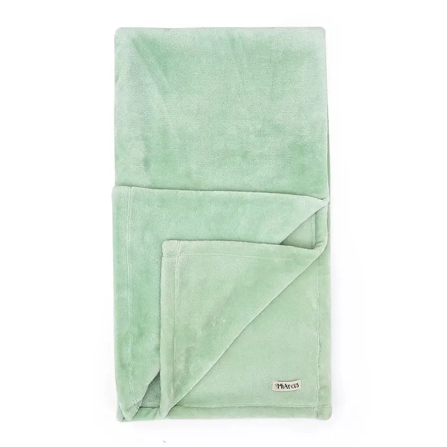 Flurry Knitted Blanket