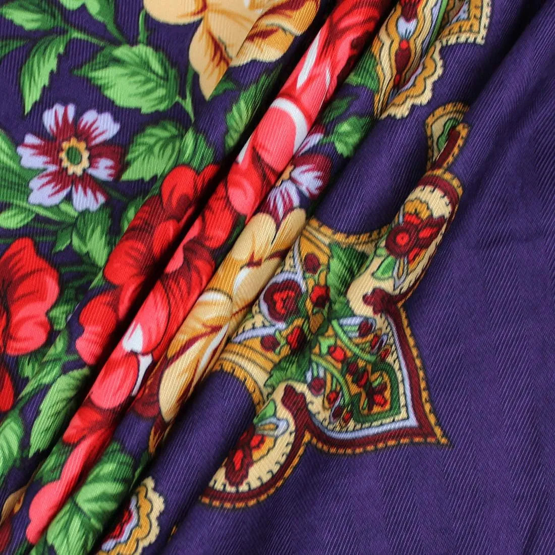 Gudessly Women's Traditional Scarf Wrap Tassel Shawl Fringes Neck Head Shawl Retro Scarf Floral Poncho