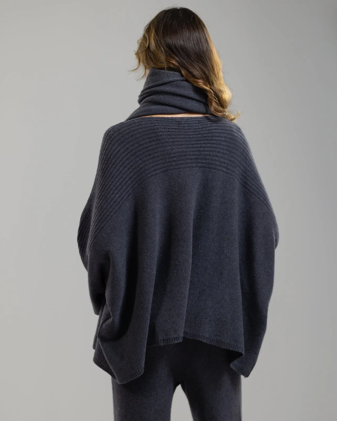 Ribbed Shawl | Charcoal