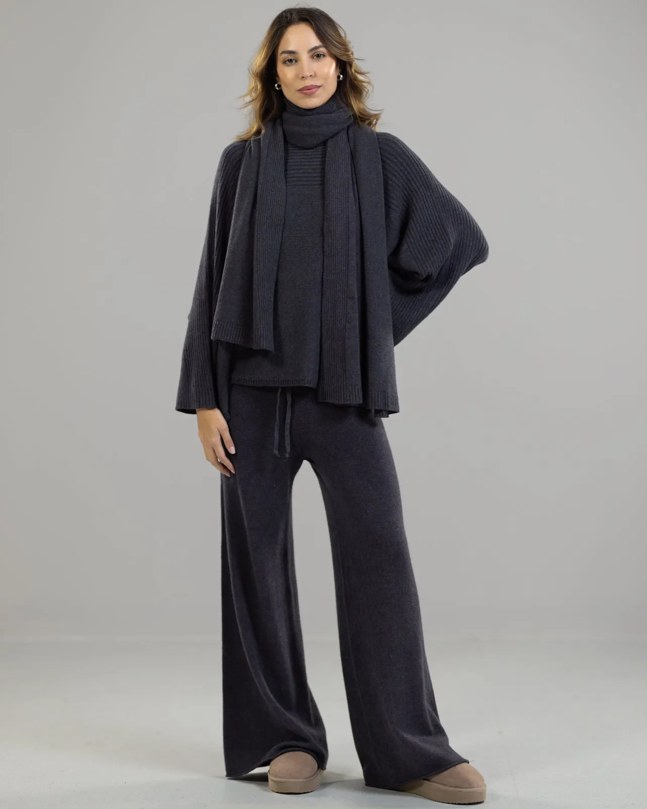 Ribbed Shawl | Charcoal